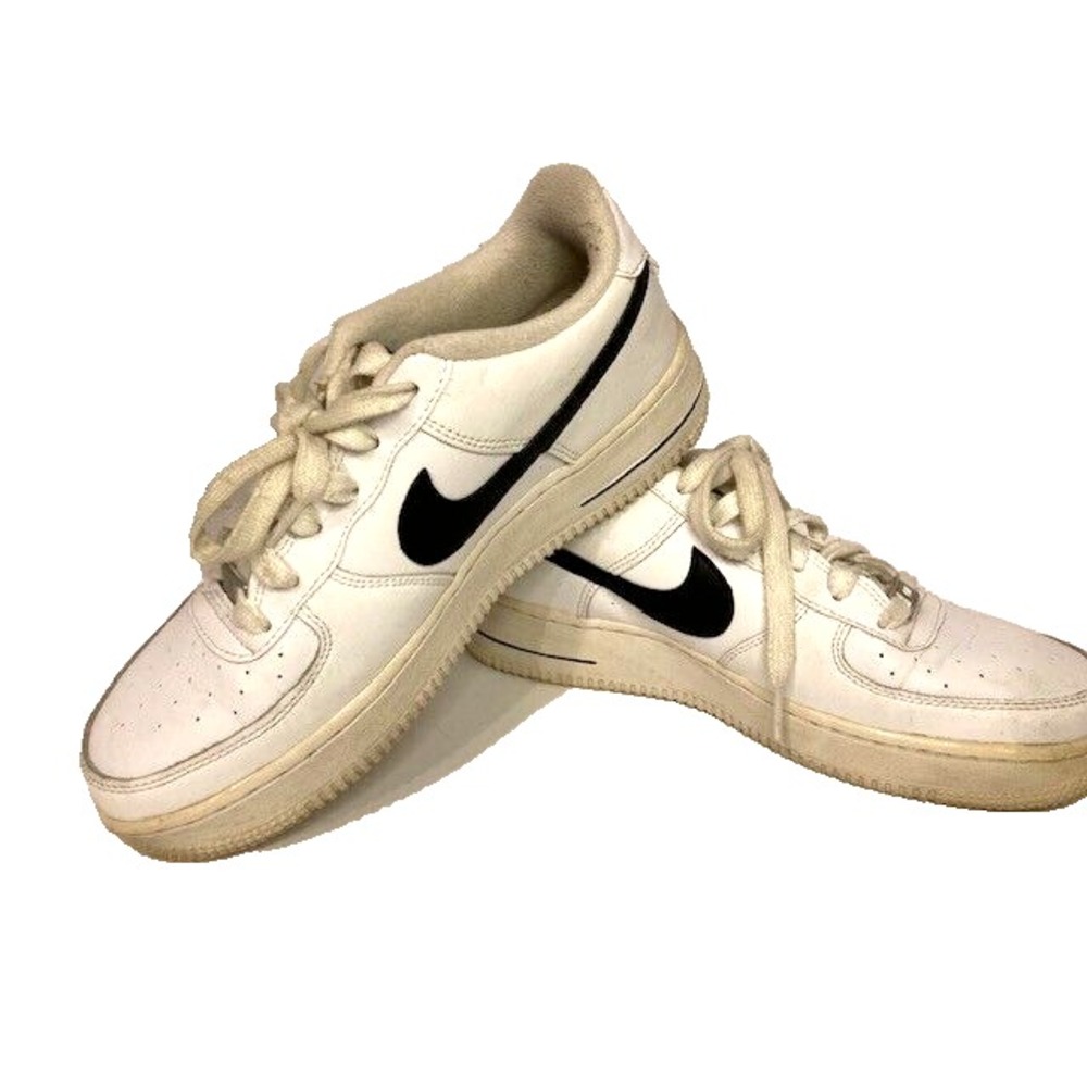Nike Air Force 1 '07 Youth Size 6.5 White Athletic Sneakers 8/8.5 womens